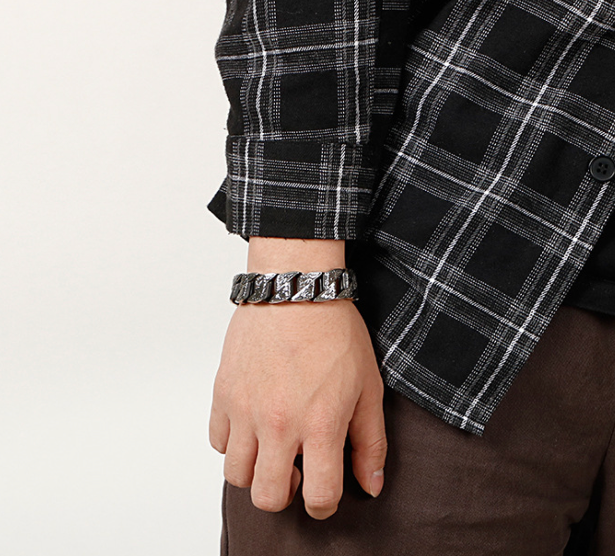 Herren Retro Titan Stahl Armband – Punk Rock Stil mit Schnappverschluss | KB123641-BDJX