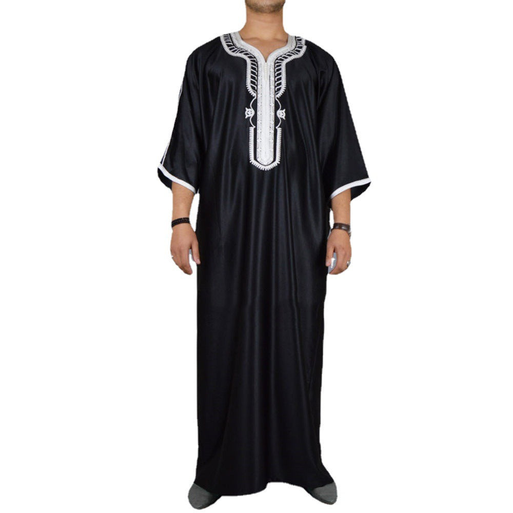 Locker sitzende muslimische Robe, schlichte und bequeme traditionelle Kleidung für Männer | 1138242