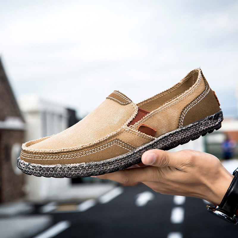 Herren Slipper aus gewaschenem Canvas | Atmungsaktiv, rutschfest, klassischer Deck-Stil | 8806