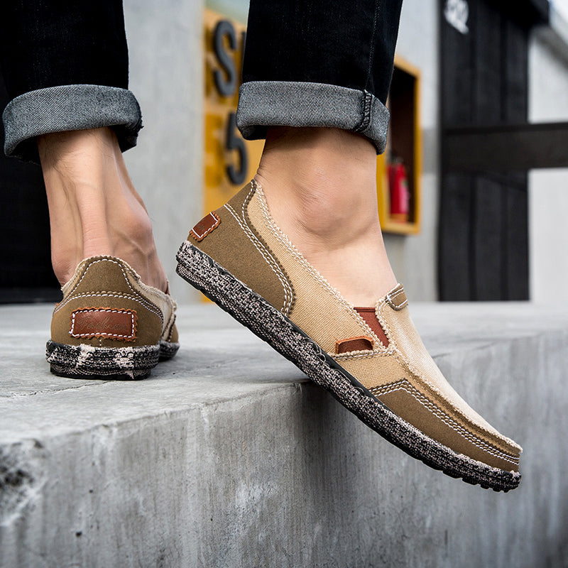 Herren Slipper aus gewaschenem Canvas | Atmungsaktiv, rutschfest, klassischer Deck-Stil | 8806