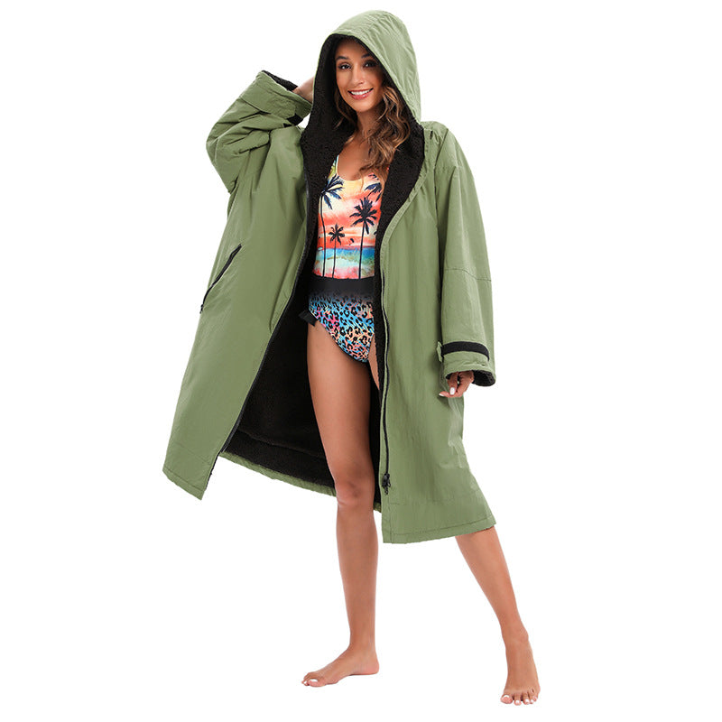 NEWAYSPORT Fleecegefütterter Umkleideponcho – Winddichter Thermomantel zum Surfen und Tauchen | NEWAYSPORT