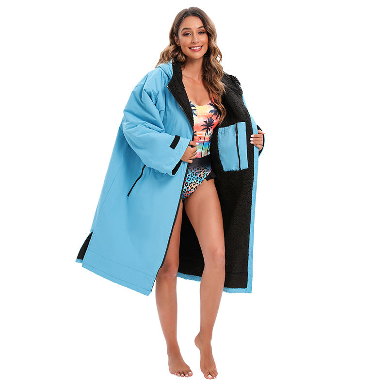 NEWAYSPORT Fleecegefütterter Umkleideponcho – Winddichter Thermomantel zum Surfen und Tauchen | NEWAYSPORT