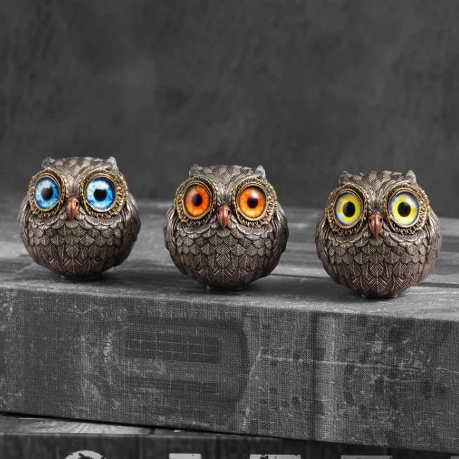 Lucky Owl Guardian Figurine The Wise Watcher Retro Owl Décor for Shelf & Home Decoration |