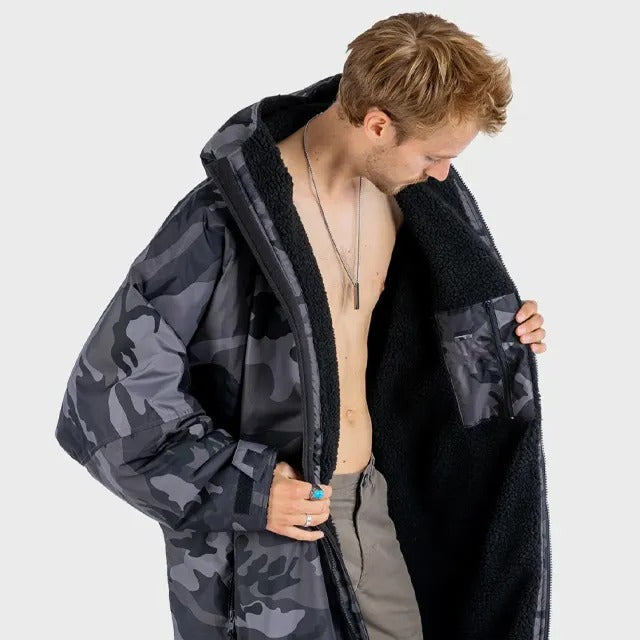 Warm Waterproof Swim Parka Oversized Hooded Changing Robe Sherpa Liner Swimming Coat Dry Surf Poncho |