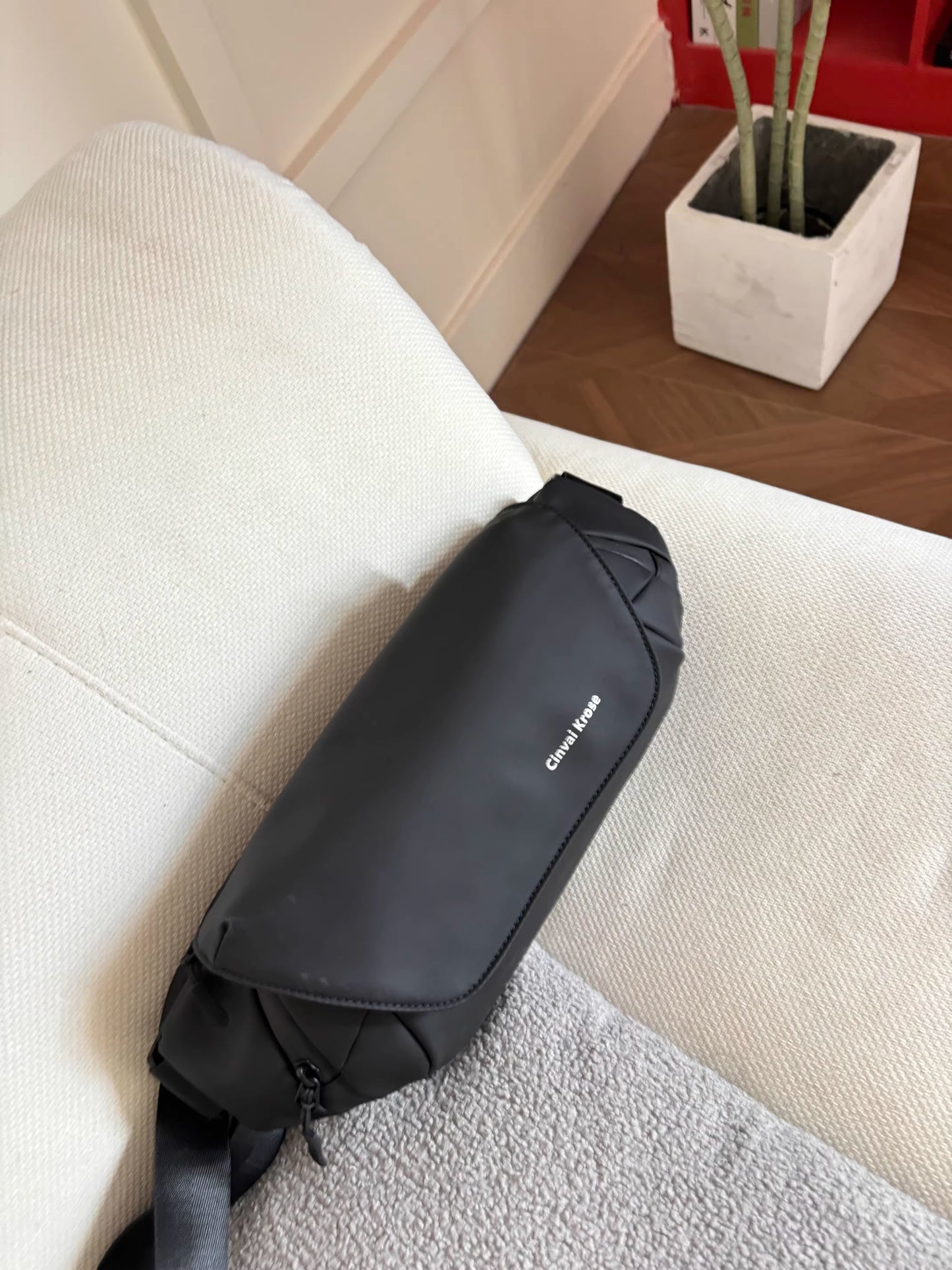 Kingsons Herren Brusttasche – Wasserdicht, Leicht, Crossbody | 3248-A 