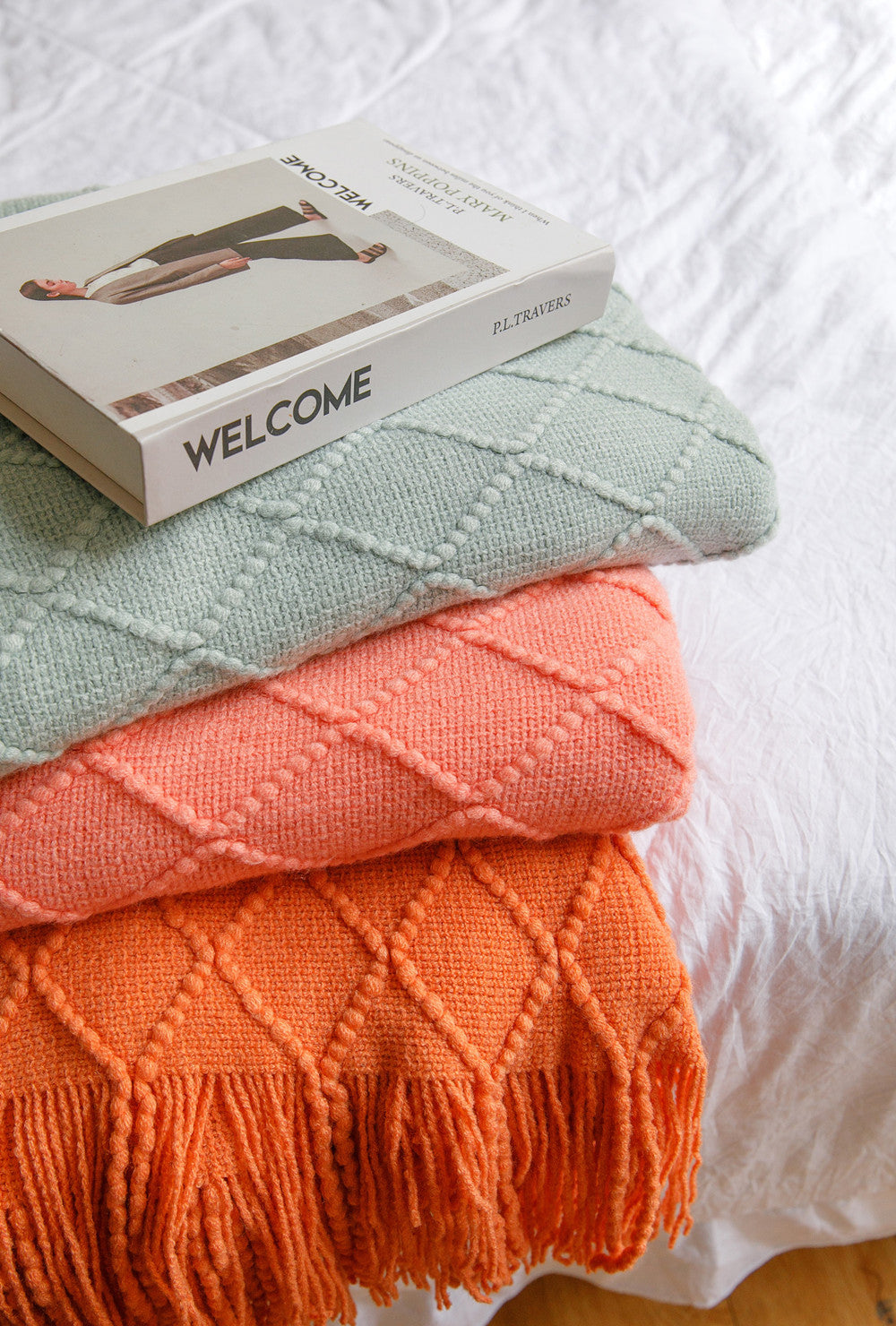 Gemütliche Strickdecke mit Quasten, leichtes, atmungsaktives Acryl für Sofa- und Reisekomfort | YENLN06 