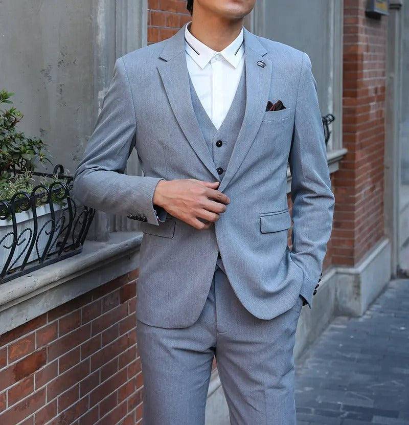 Sharp &amp; Tailored Herren 3-teiliges Slim Fit Einreihiger Anzug Blazer Hochzeit Business Anzughose und Weste Set | HC69 