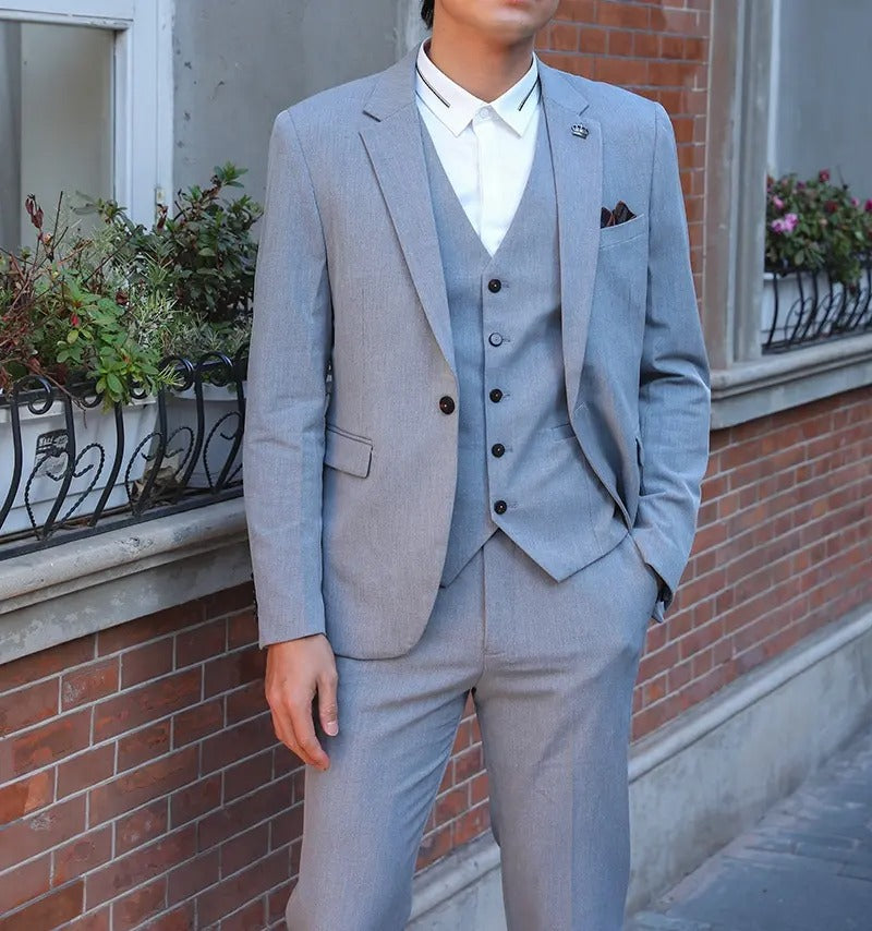 Sharp &amp; Tailored Herren 3-teiliges Slim Fit Einreihiger Anzug Blazer Hochzeit Business Anzughose und Weste Set | HC69 