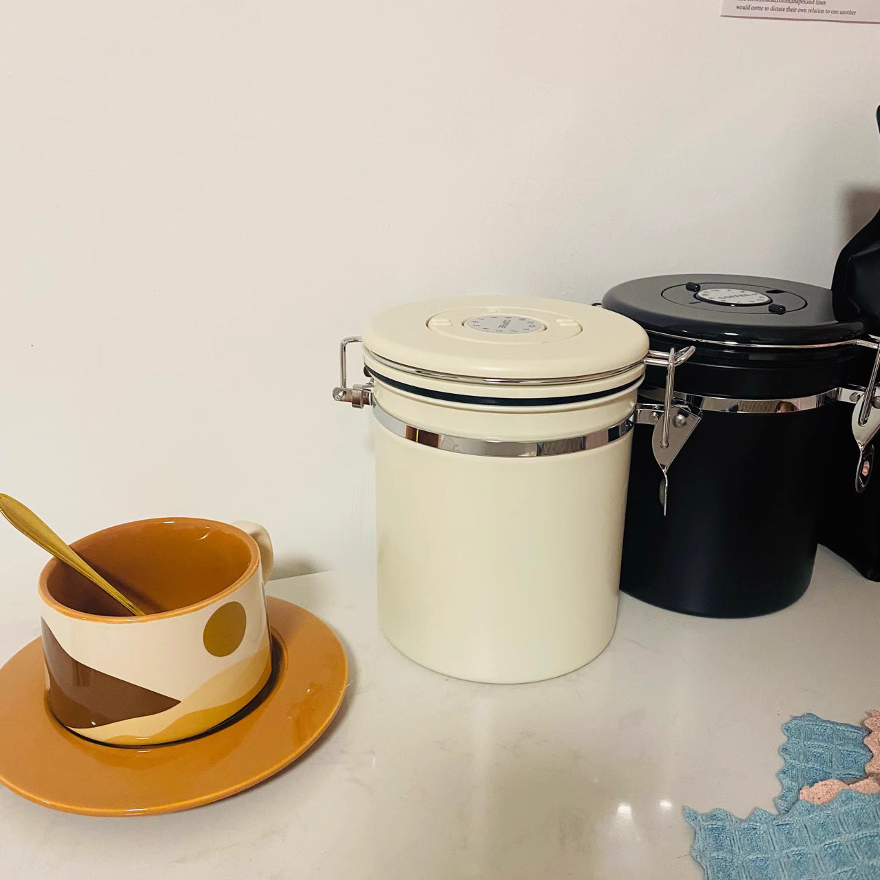 Kaffeedose aus Edelstahl – Luftdichte Aufbewahrung mit CO₂-Ventil und Datumsanzeige (1,5 l / 1,8 l) | NB-MFG 