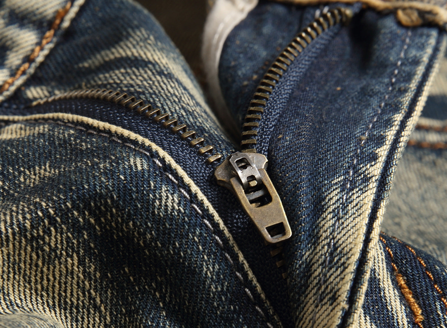 Herrenmode Zerrissene Kleidung Bermuda Sommer Baumwolle Atmungsaktive Jeansshorts | 861 