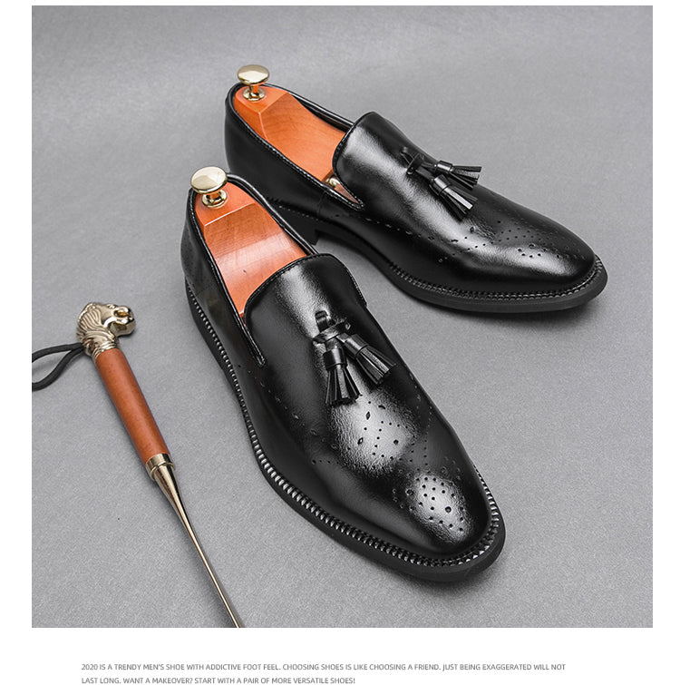 Mocassins en cuir véritable Chaussures d'extérieur pointues à pompon Chaussures décontractées en cuir sculpté | 8739 