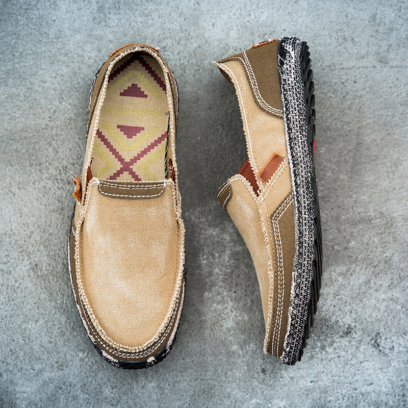 Herren Slipper aus gewaschenem Canvas | Atmungsaktiv, rutschfest, klassischer Deck-Stil | 8806 