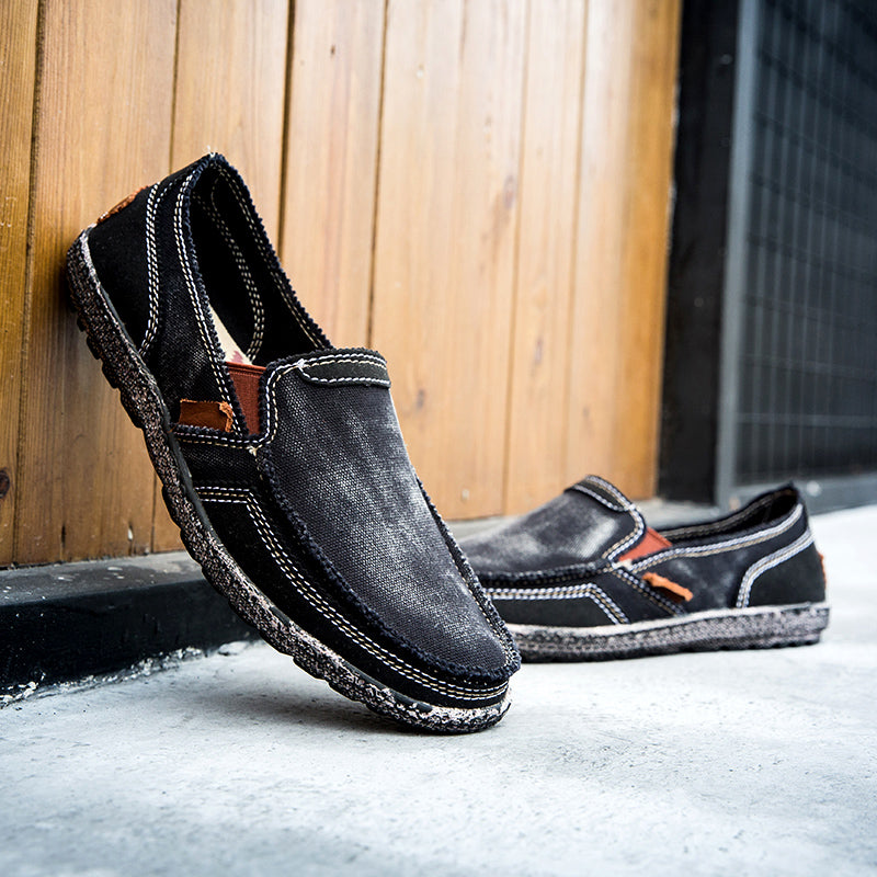 Herren Slipper aus gewaschenem Canvas | Atmungsaktiv, rutschfest, klassischer Deck-Stil | 8806 