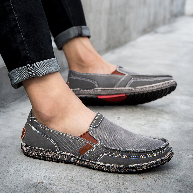 Herren Slipper aus gewaschenem Canvas | Atmungsaktiv, rutschfest, klassischer Deck-Stil | 8806 