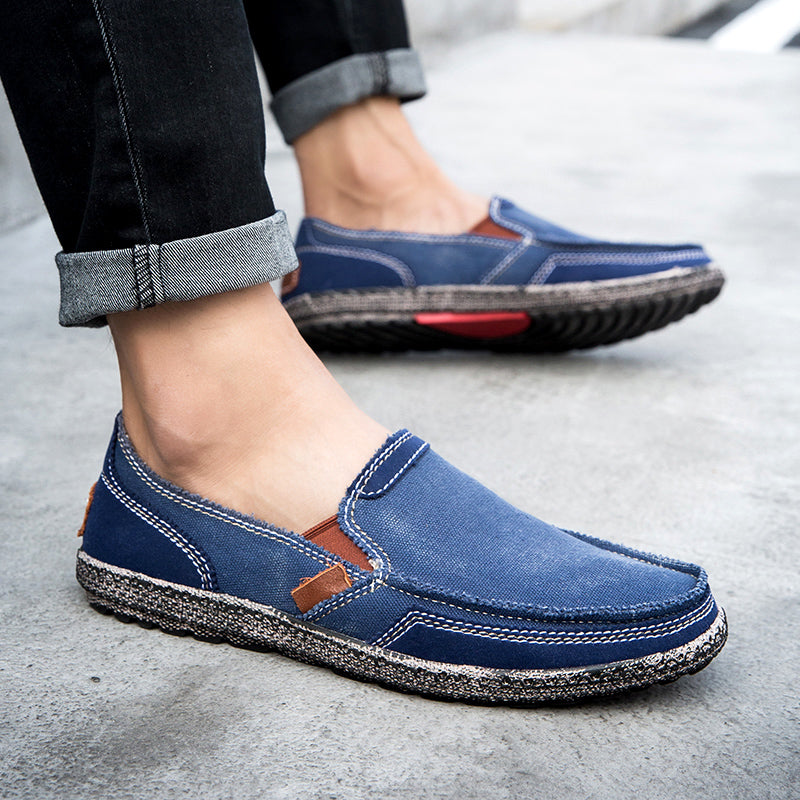 Herren Slipper aus gewaschenem Canvas | Atmungsaktiv, rutschfest, klassischer Deck-Stil | 8806 