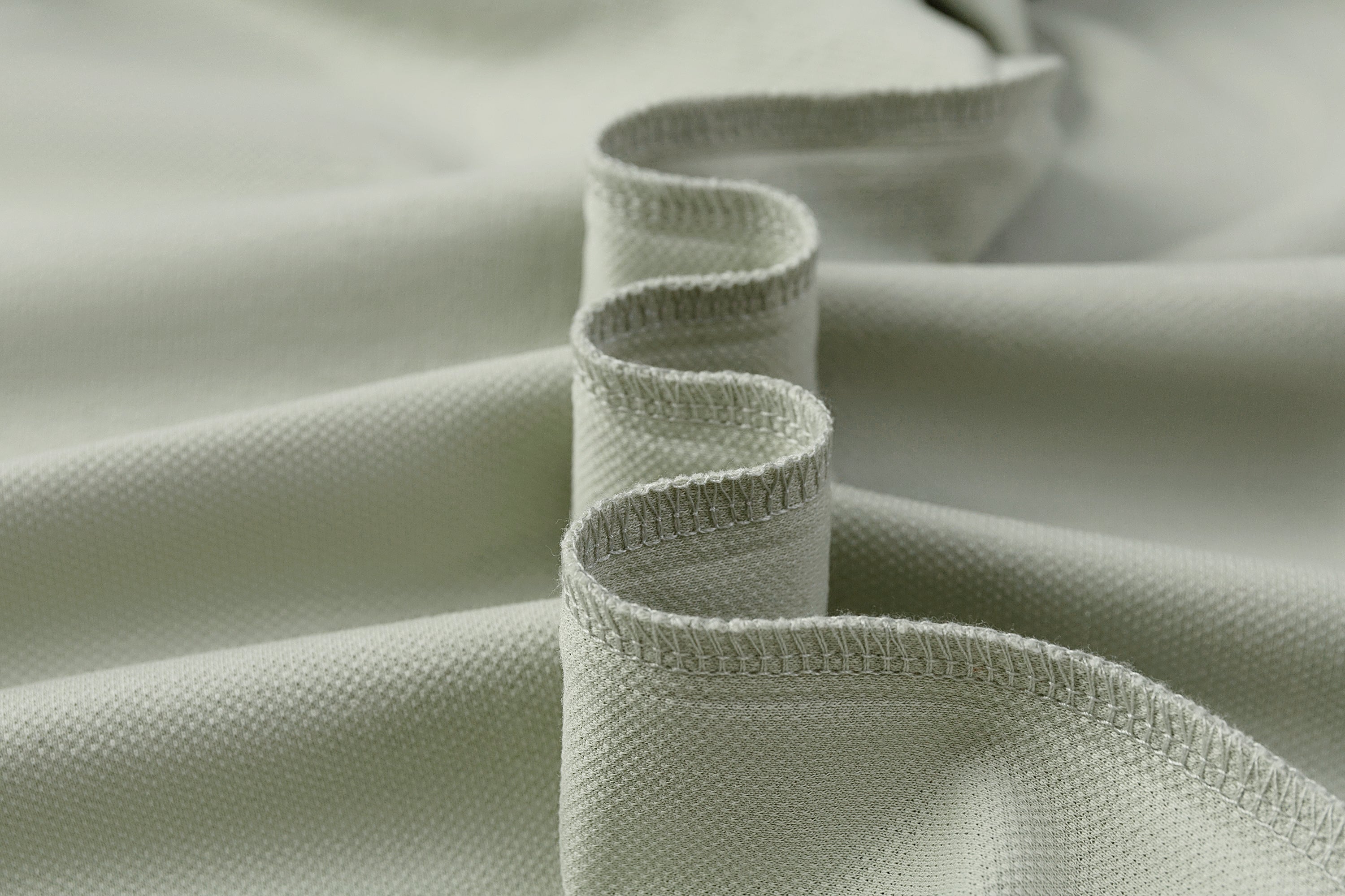 Herren-Poloshirt aus hochwertiger merzerisierter Baumwolle (220 g/m²), sechseckig, Perlenstickerei, Sommerkollektion | 8561 