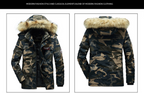 Vielseitige Camouflage-Militärjacke für Herren mit Fleecefutter, Pelzkapuze und mehreren Taschen 