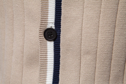 Herren-Strickjacke mit V-Ausschnitt und Farbbesatz – Lässiger, locker sitzender Pullover mit Knöpfen für den Herbst | SW199 