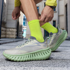 Atmungsaktive Unisex-Laufschuhe – Leichte Flyknit-Sneaker | A526 