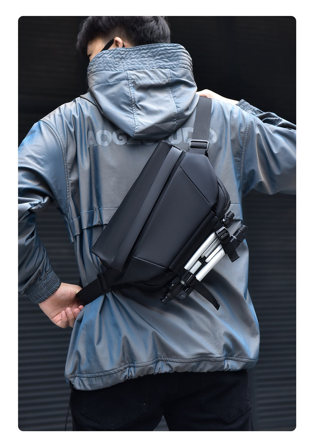 OMASKA Herren Brusttasche – Erweiterbare 6L Crossbody Sling | 5166 