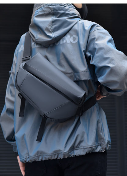 OMASKA Herren Brusttasche – Erweiterbare 6L Crossbody Sling | 5166 