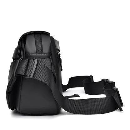 OMASKA Herren Brusttasche – Erweiterbare 6L Crossbody Sling | 5166 