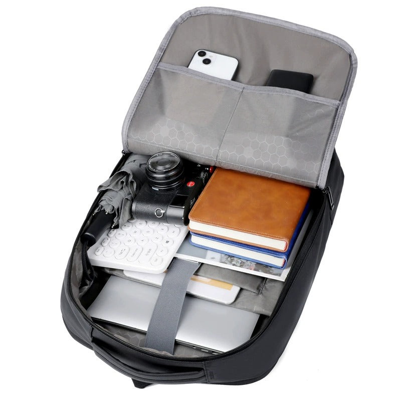 OMASKA 2218 Erweiterbarer Business-Laptop-Rucksack – Wasserdicht 20–35L | 2218 