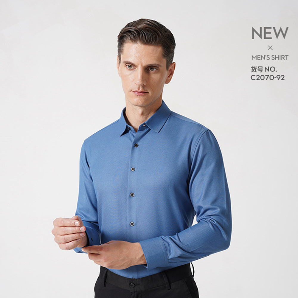 Chemise habillée pour homme de qualité supérieure, coupe standard, col flexible, en coton uni | C2070